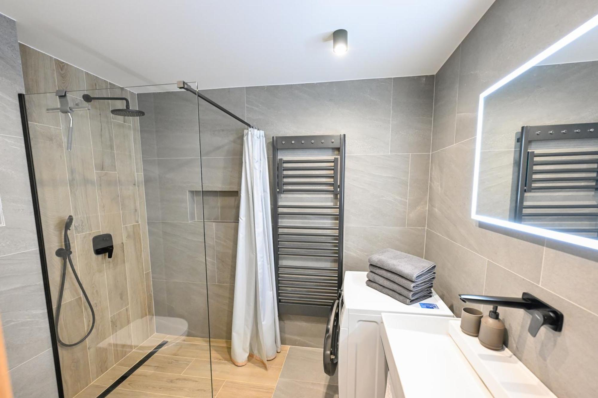 Hotel Ovruc - Rodinny Apartman 111 Štrbské Pleso Exteriör bild